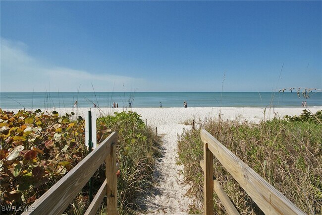 Building Photo - 10701 Gulf Shore Dr