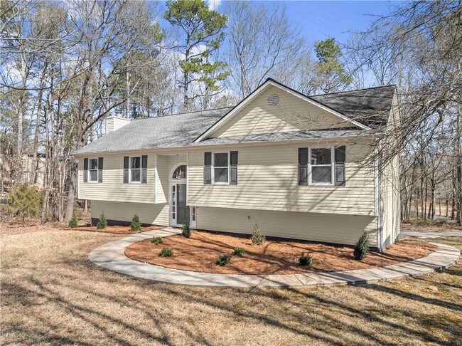 Building Photo - 175 Cedar Ridge Dr