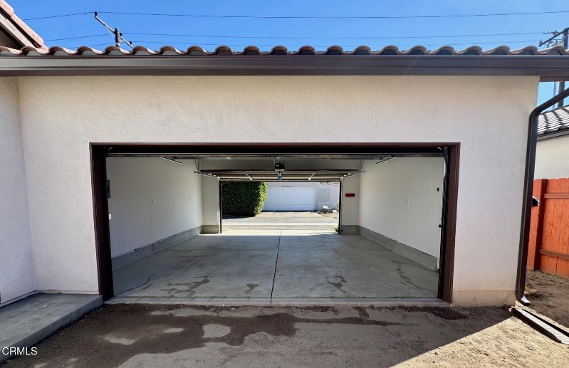 Building Photo - 1150 W 1st St