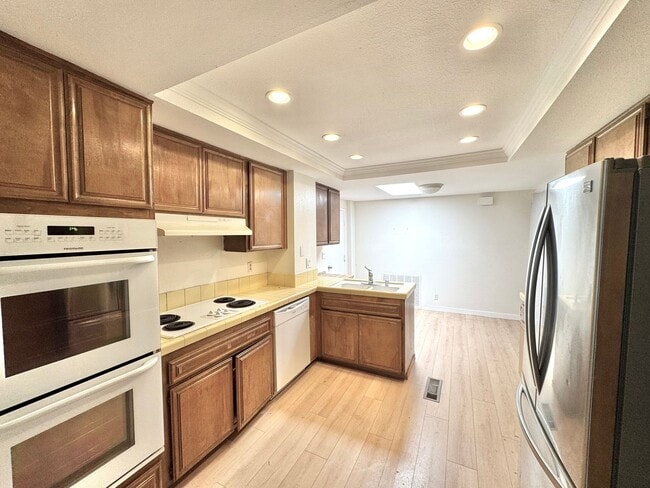 Building Photo - COMING SOON: BIG College Area Townhome 4 Bed / 2.5 Bath garage, AC, pool, W/D