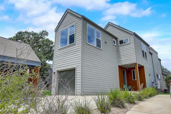 Building Photo - 3108 Aldwyche Dr