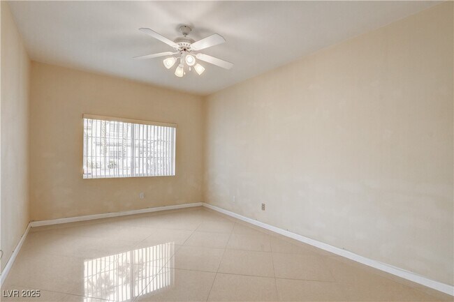 Building Photo - 9537 Gainey Ranch Ave