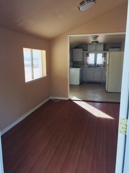 Building Photo - 39455 CA-79