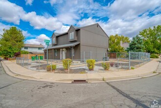 Building Photo - 2977 Pinebrook Dr