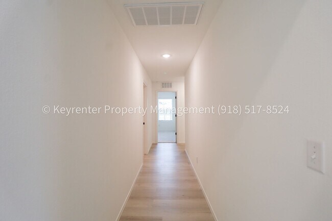 Building Photo - Stunning New Construction Simmons Home - 5 Bed 3 Bath - Pond View & Full Appliance Package!