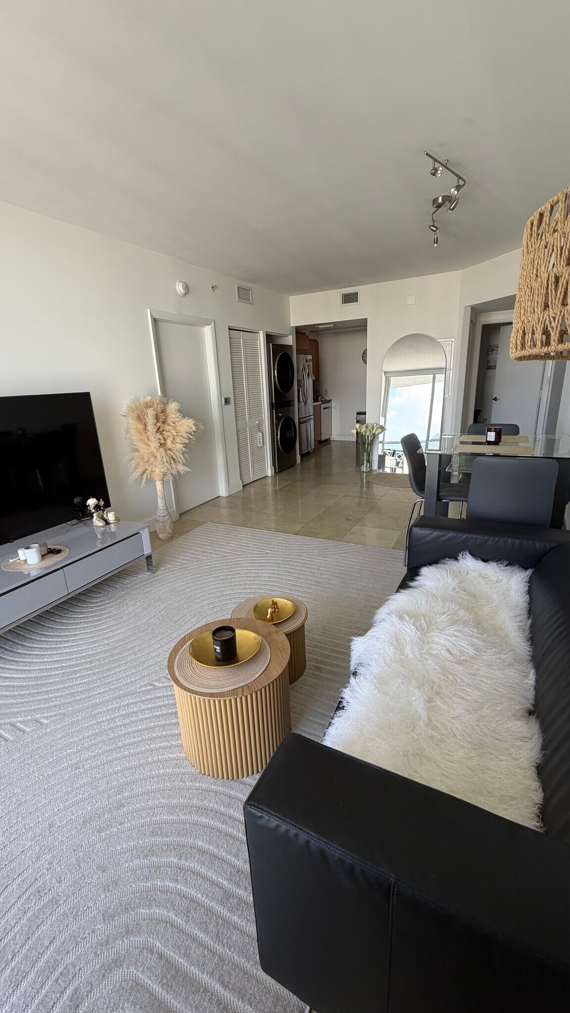 Building Photo - 6365 Collins Ave