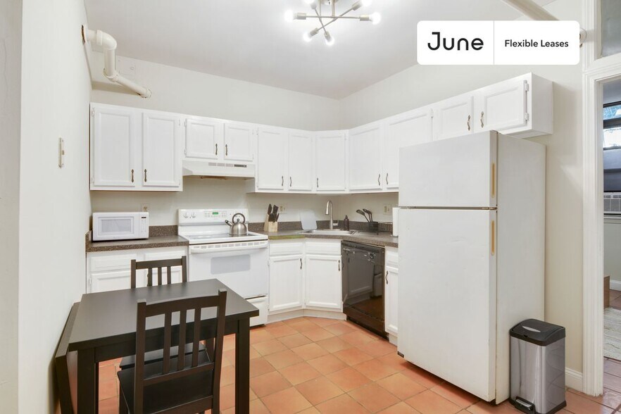 Building Photo - 27 Egremont Rd