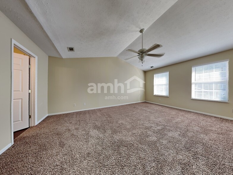 Building Photo - 532 Sugar Maple Ct