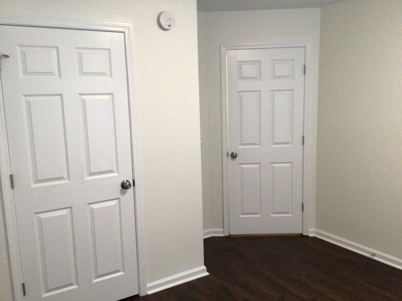 Building Photo - 126 Aquinnah Dr