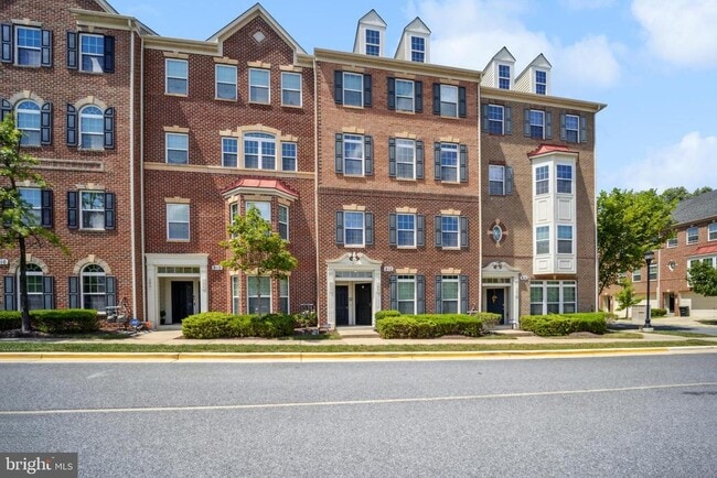 Building Photo - 910 Hall Station Dr