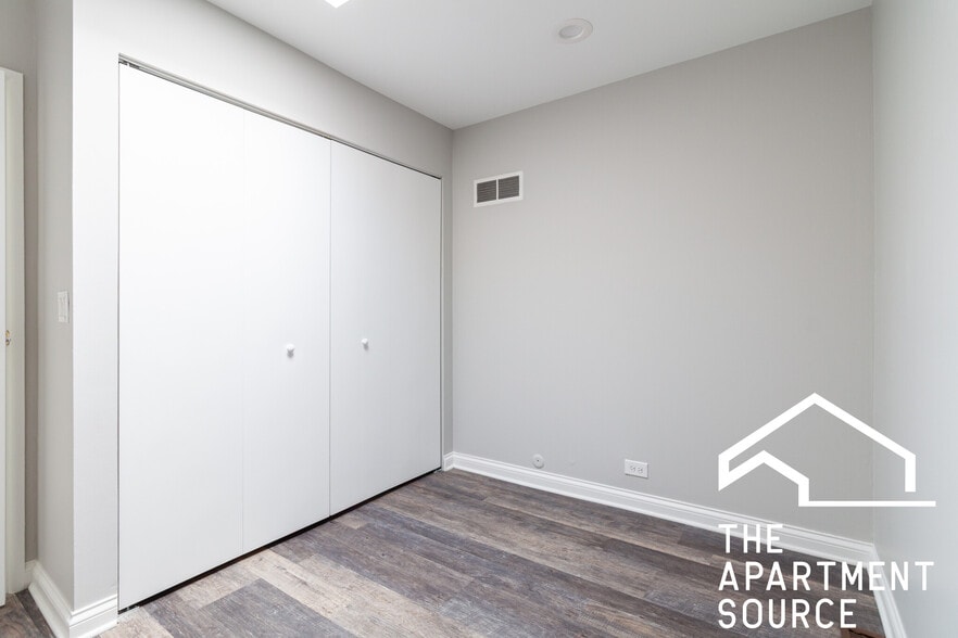 Building Photo - 737 W Gordon Ter