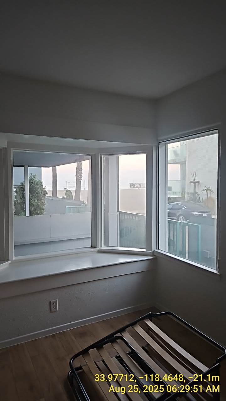 Building Photo - 3501 Ocean Front Walk