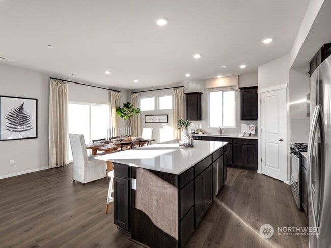 Building Photo - 18734 Lipoma Pl E