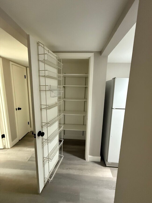 Building Photo - Remodeled 3 Bedroom Home Tempe