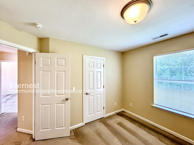 Building Photo - 7136 Arbor Leaf Ln