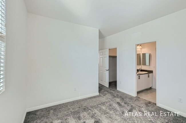 Building Photo - 4044 N Atoll Reefs St