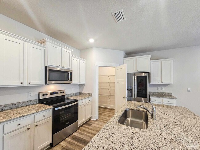 Building Photo - 6023 Rutherford Lp