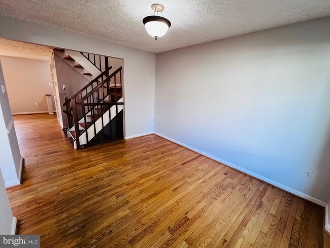 Building Photo - 305 Gundry Dr