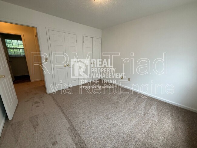 Building Photo - 1805 Cody Ave