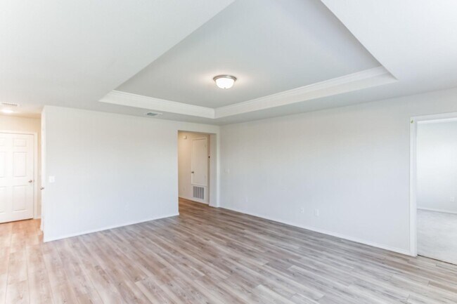 Building Photo - 3 Bedroom Home in Trails of Elizabeth Creek