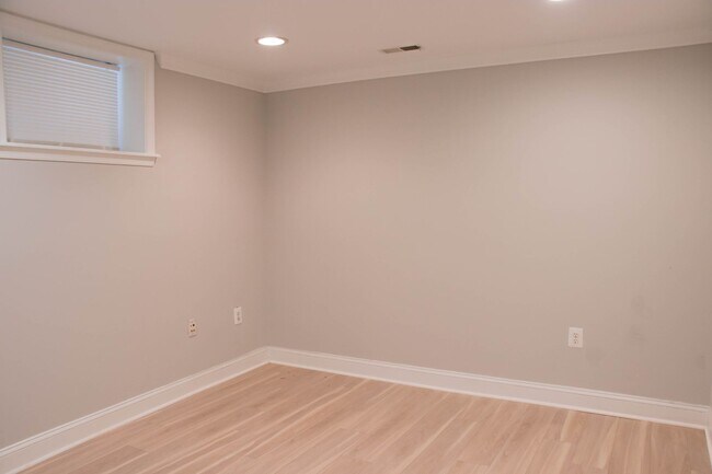 Building Photo - 607 P St NW