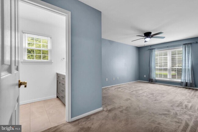 Building Photo - 155 Steeplechase Ct