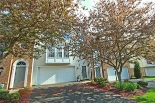 Building Photo - 8705 Lost Valley Dr