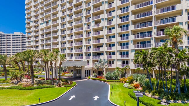 Building Photo - 4301 N Ocean Blvd