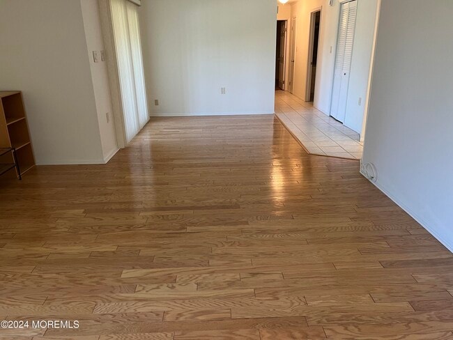Building Photo - 14 Pine Cluster Cir