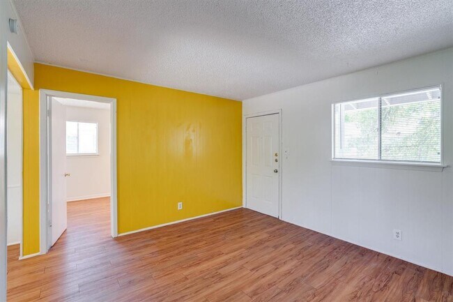 Building Photo - 3707 Tom Green St