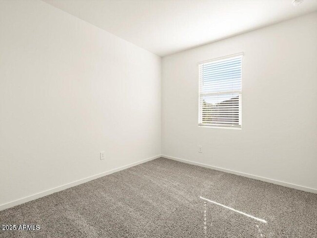 Building Photo - 41740 W Sonoran Trail