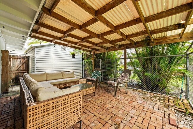 Building Photo - 2512 Sugar Loaf Ln