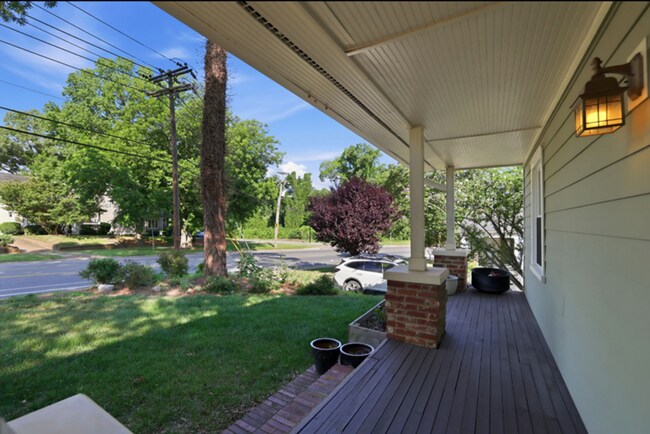 Building Photo - COMING SOON! Fully Furnished 2-Bedroom Home Near Charlotte’s Top Attractions