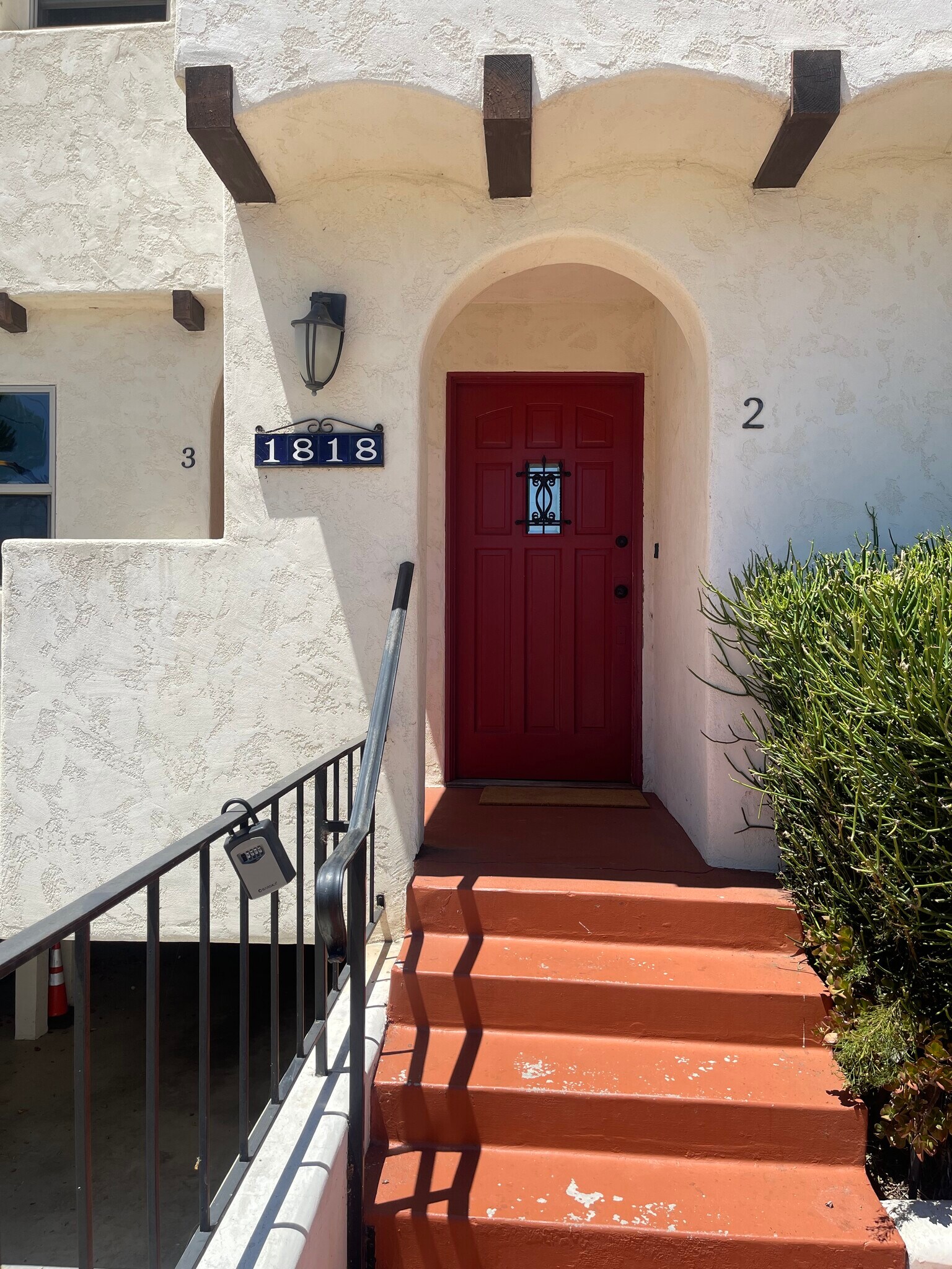 Building Photo - 1818 Granada Ave
