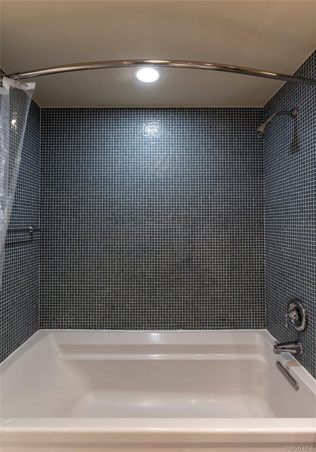 Building Photo - 40 Prospect St