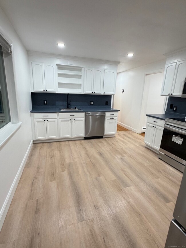 Building Photo - 29 Blueberry Hill Rd