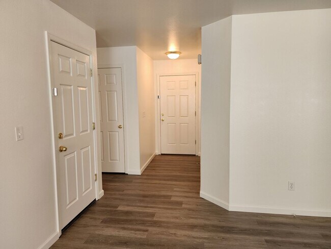 Building Photo - 3 bedroom Home For Rent in North Valleys area