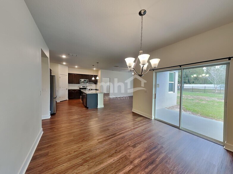 Building Photo - 2455 Ixora Ct