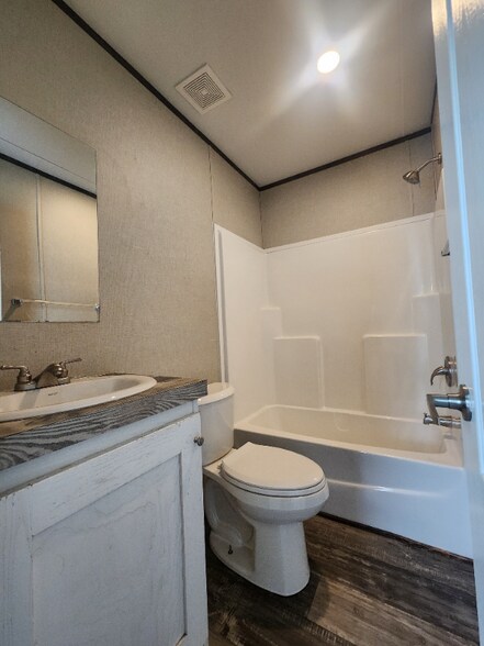 Building Photo - 1269 N Adkins Hill Rd