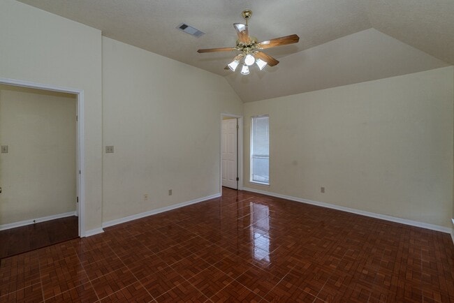 Building Photo - 2330 Sunflower Ln