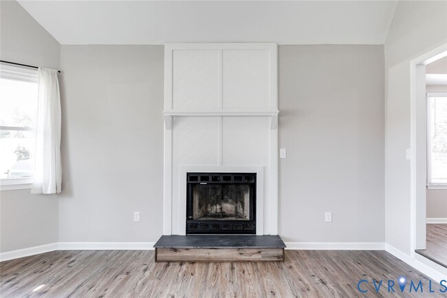Building Photo - 3524 E Chagford Terrace