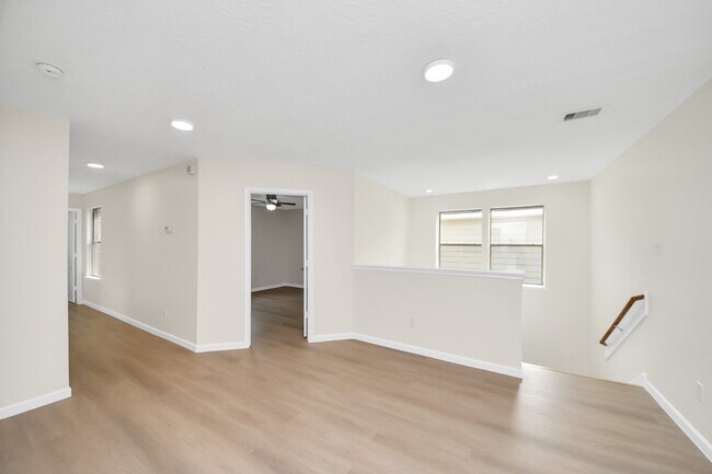 Building Photo - 21318 Pine Monte Ridge Ln