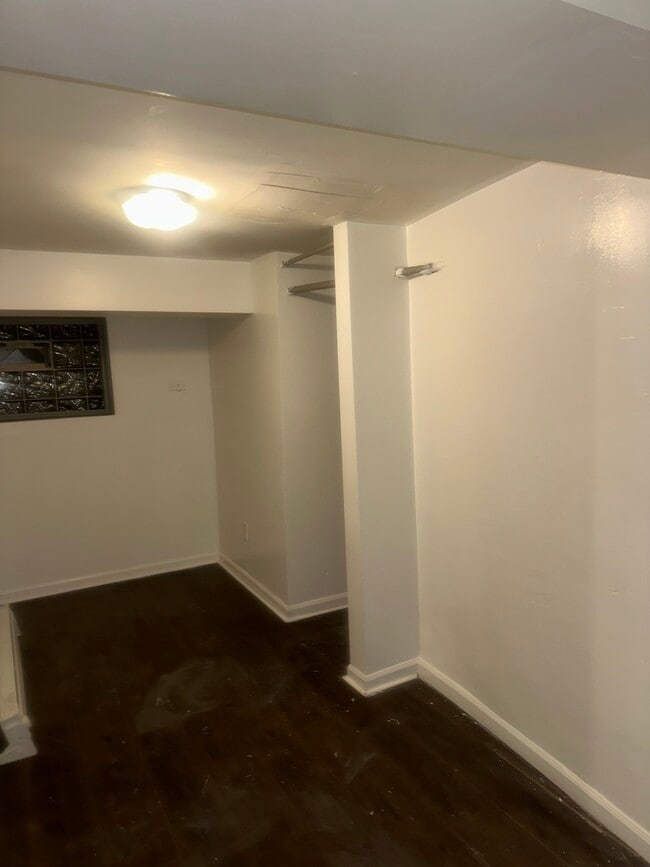 Building Photo - 7839 S Loomis Blvd