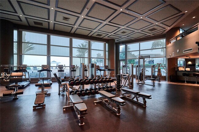 Building Photo - 3101 S Ocean Dr