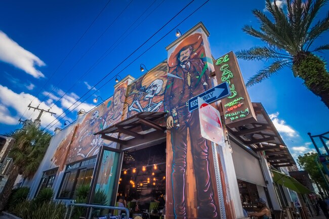 Building Photo - 250 NE 3rd Ave