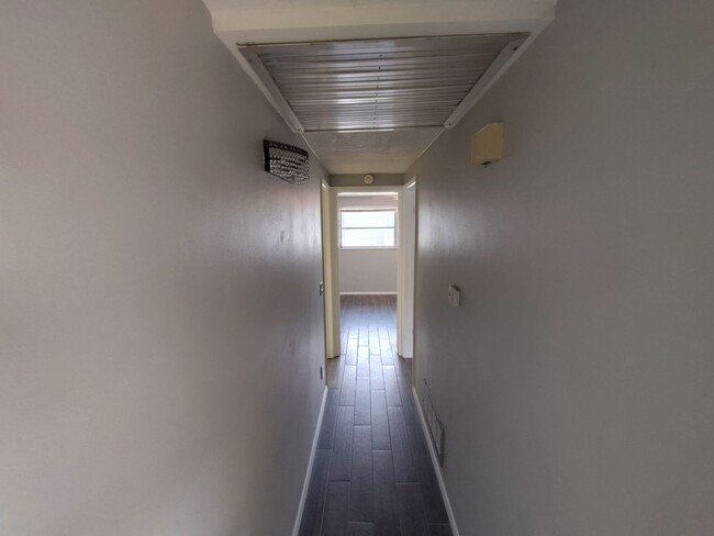 Building Photo - Coming Soon!!  Avaliable May 1, 2025 Spaci...