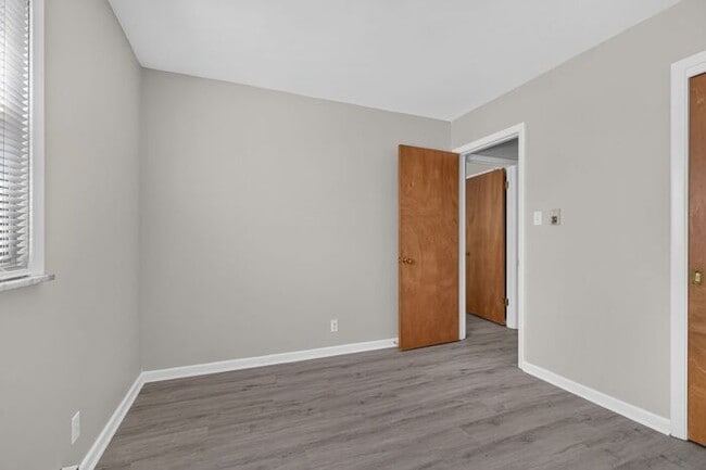 Building Photo - 5801 W 25th St