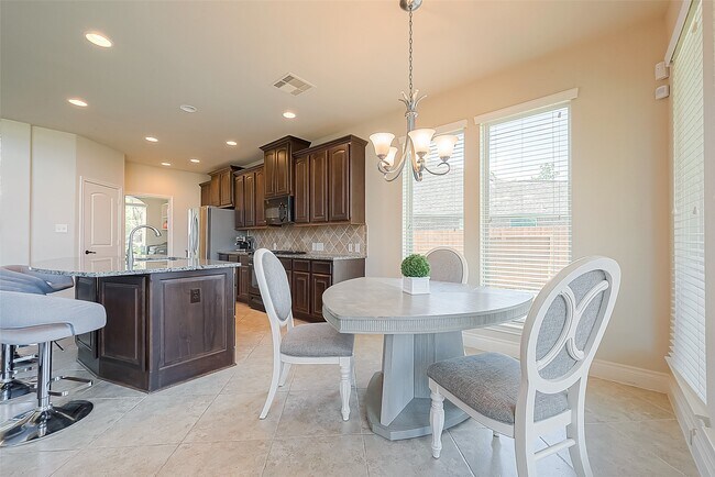 Building Photo - 14113 Timber Bluff Dr