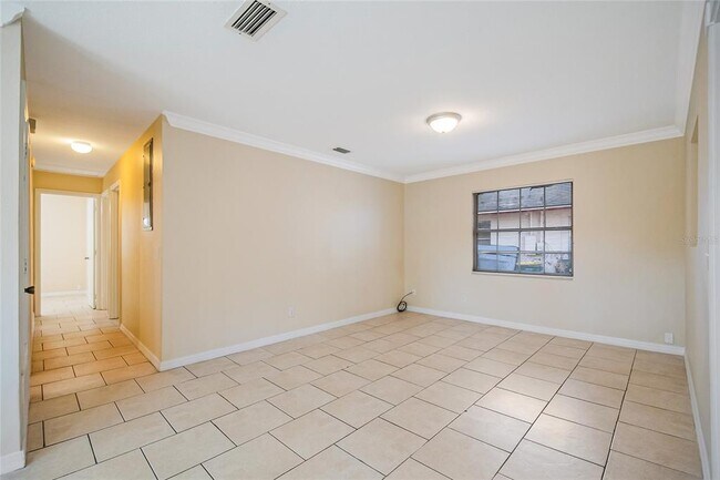 Building Photo - 908 Van Lieu St