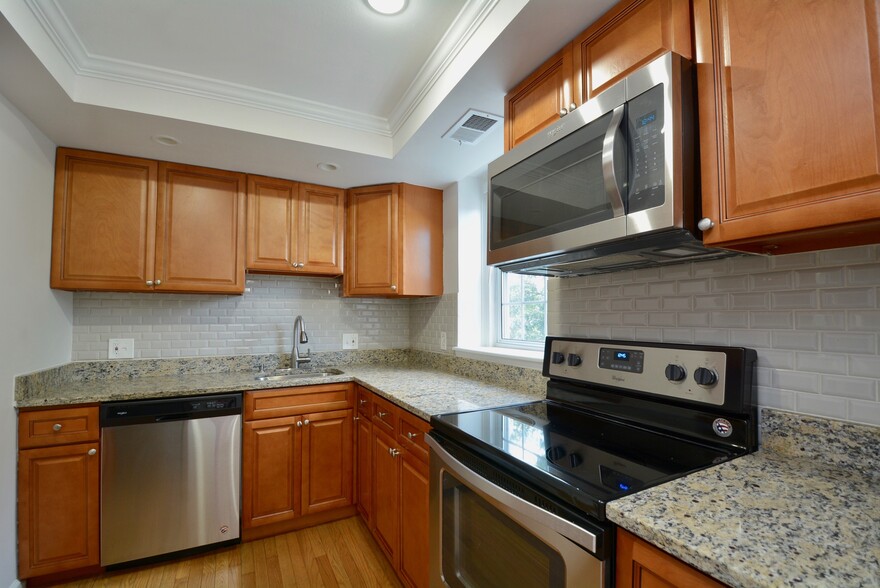 kitchen - 4724 29th St S